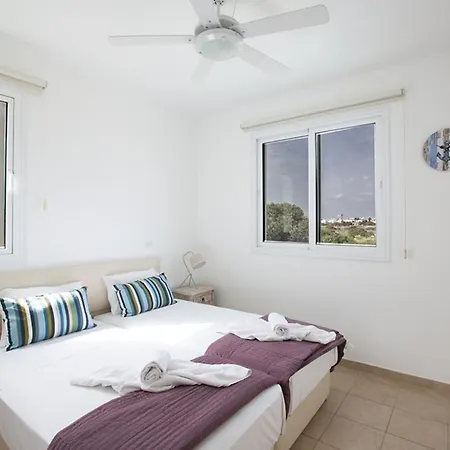 Vilă The Complete Guide To Renting Your Exclusive Holiday In With Private Pool And Close To The Beach Paralimni 1325 Protaras